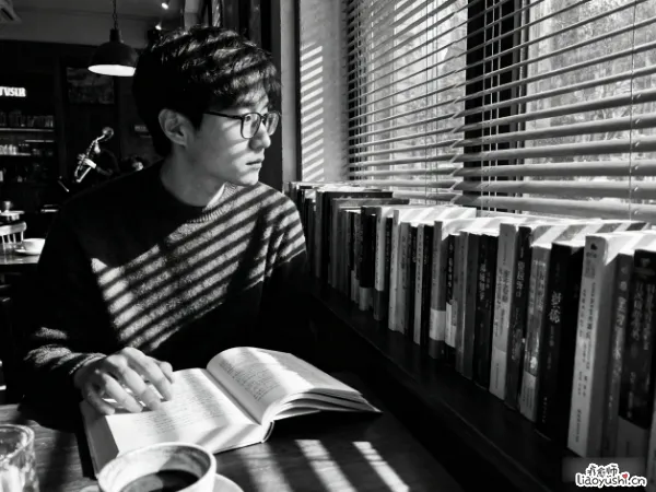 为什么我们说的话越来越没分量？找回语言的质感与温度