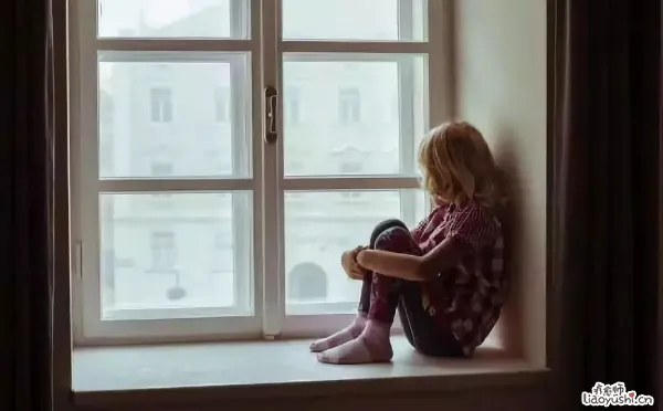 儿童抑郁的12个信号！如果你看到这些症状，请及时和孩子沟通